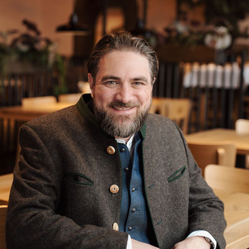 WiH_Moraitis_Portrait-1x1